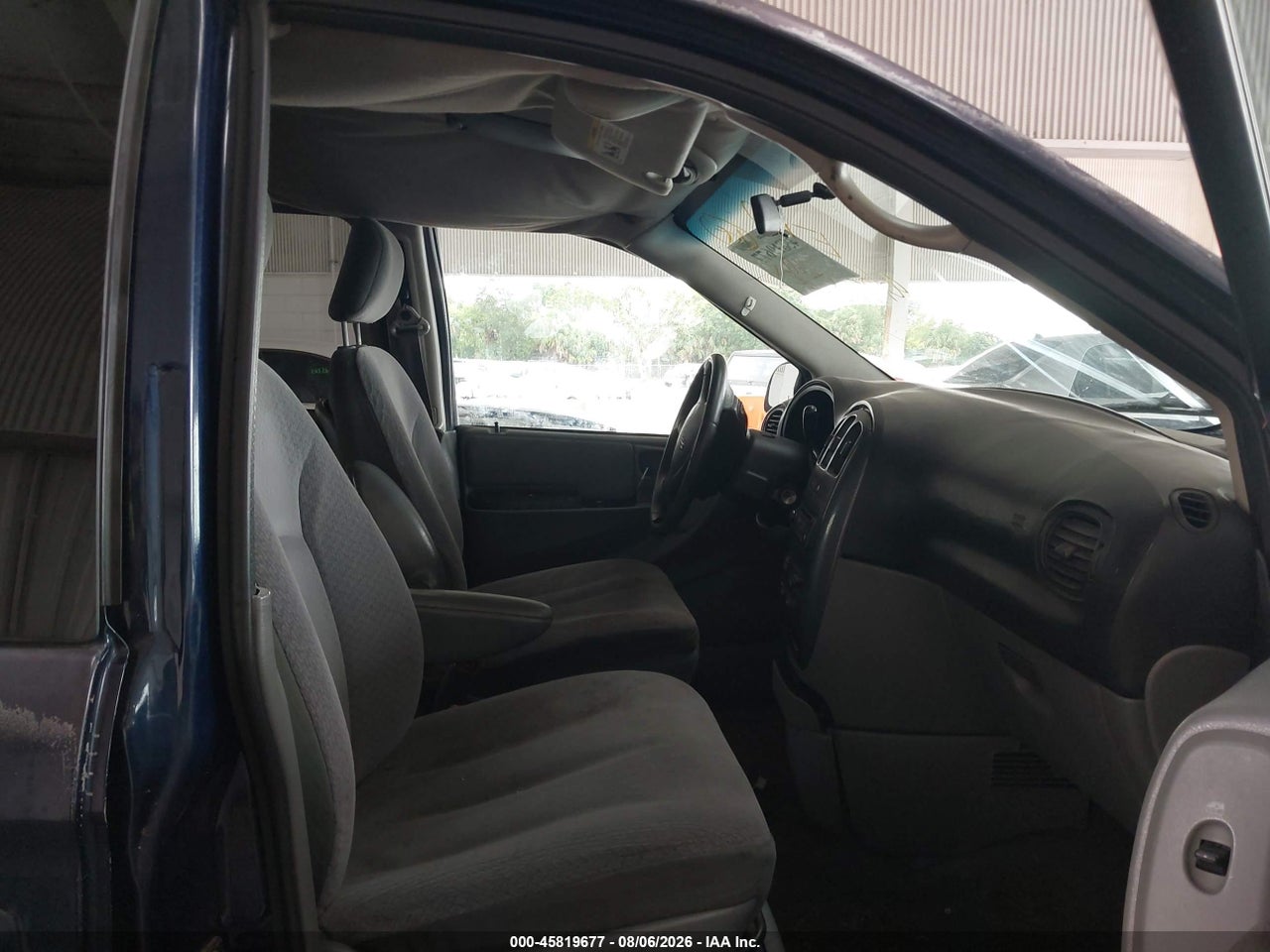 2005 DODGE GRAND CARAVAN SXT · 5/10