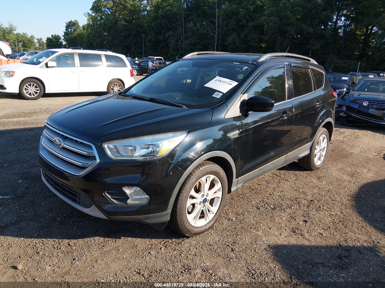 2018 FORD ESCAPE SE · 2/11