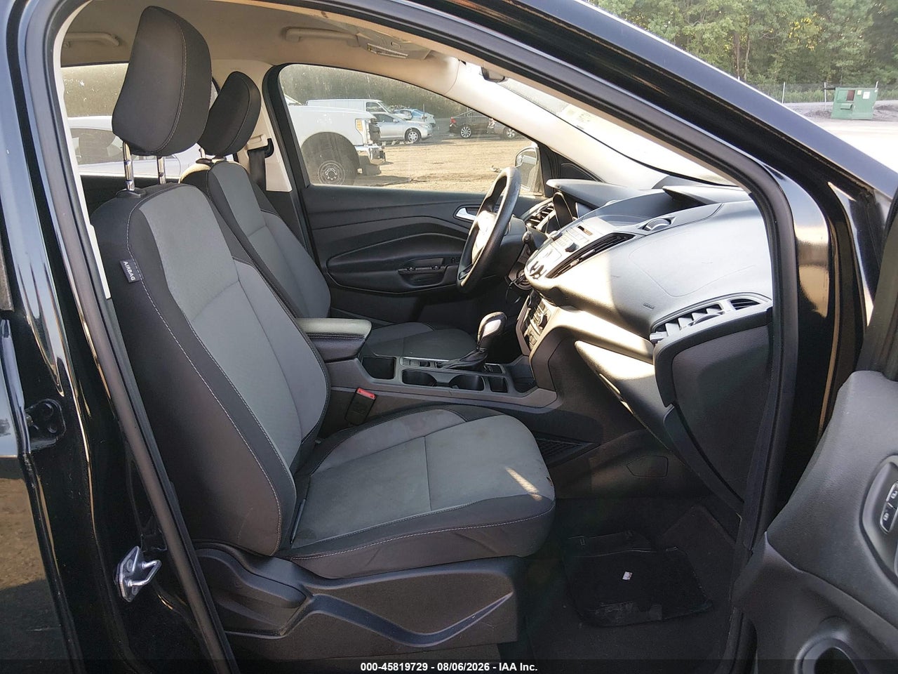 2018 FORD ESCAPE SE · 5/11