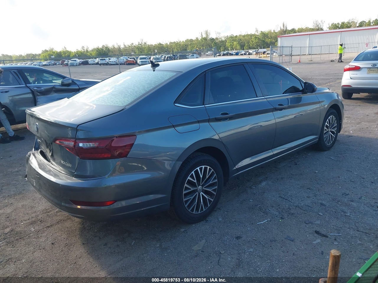 2021 VOLKSWAGEN JETTA 1.4T R-LINE/1.4T SE/S · 4/11