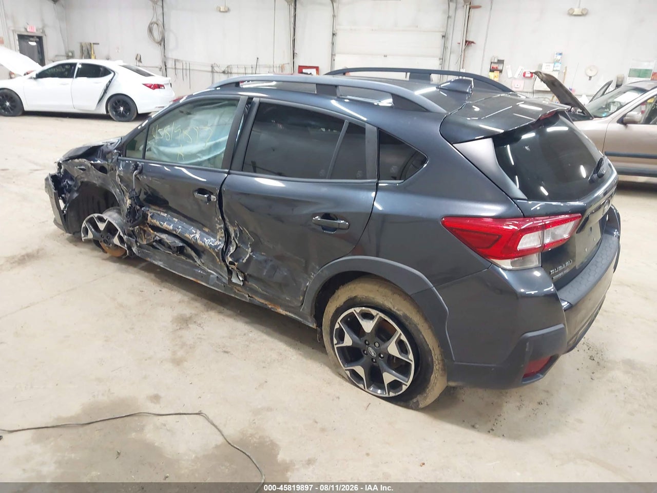 2019 SUBARU CROSSTREK 2.0I PREMIUM · 3/11