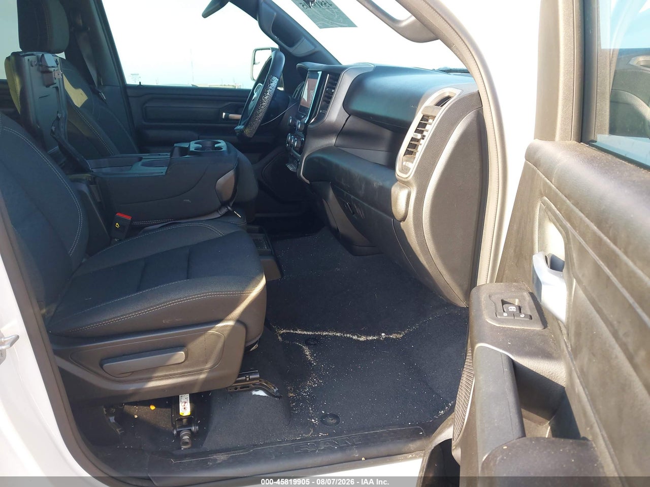 2025 RAM 1500 TRADESMAN  4X2 5'7 BOX · 5/11