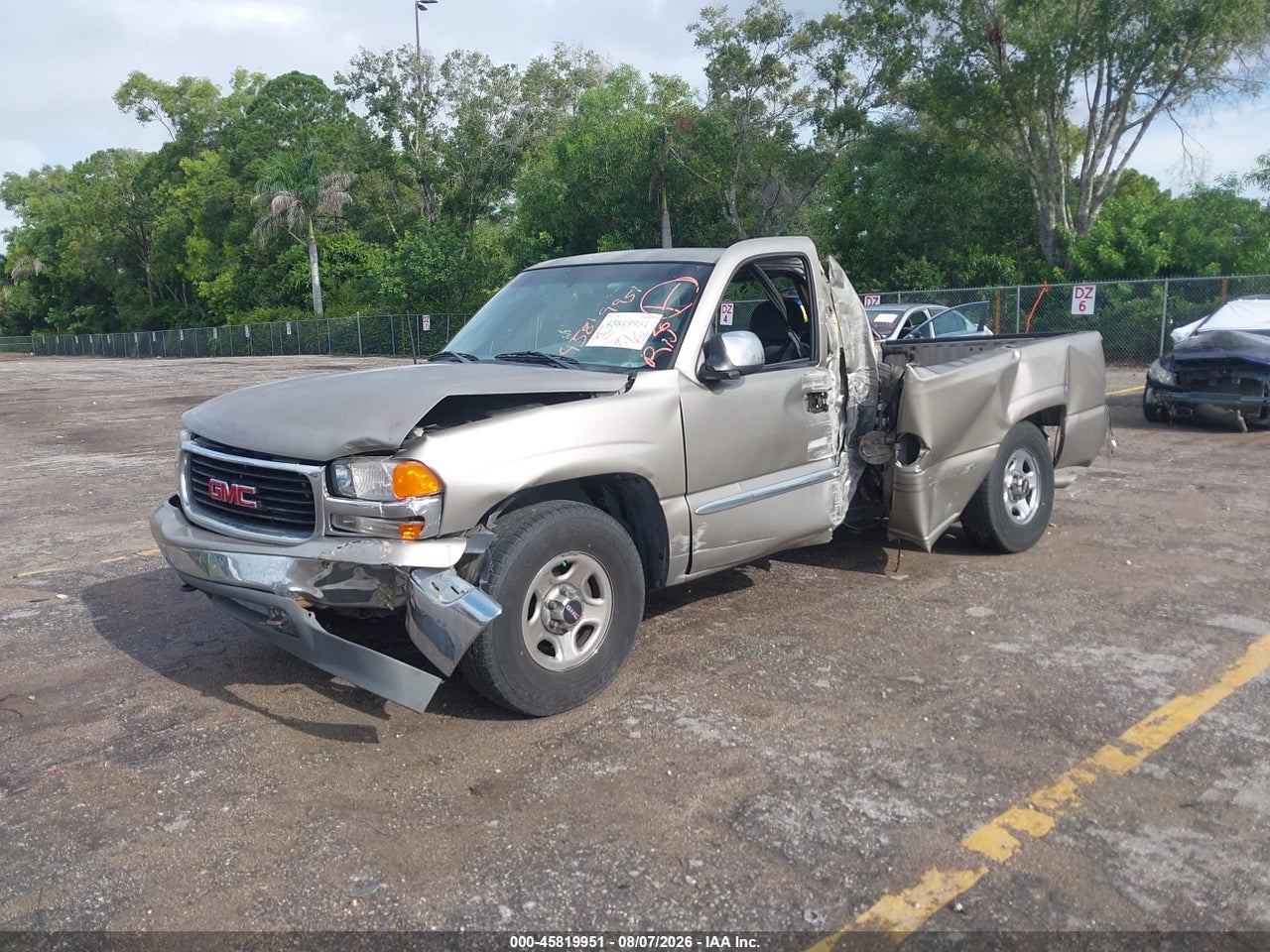 2002 GMC SIERRA 1500 SLE · 2/11