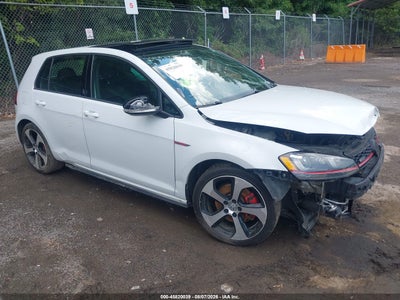 2016 VOLKSWAGEN GOLF GTI SE 4-DOOR