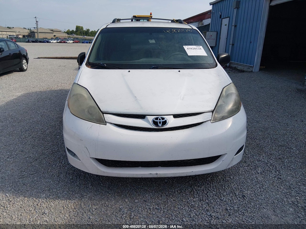 2005 TOYOTA SIENNA LE · 6/11