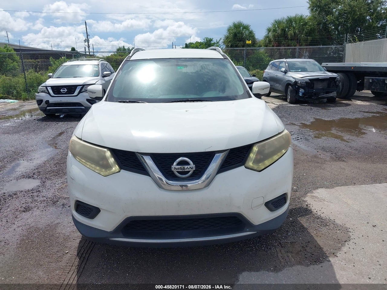 2015 NISSAN ROGUE SV · 6/11