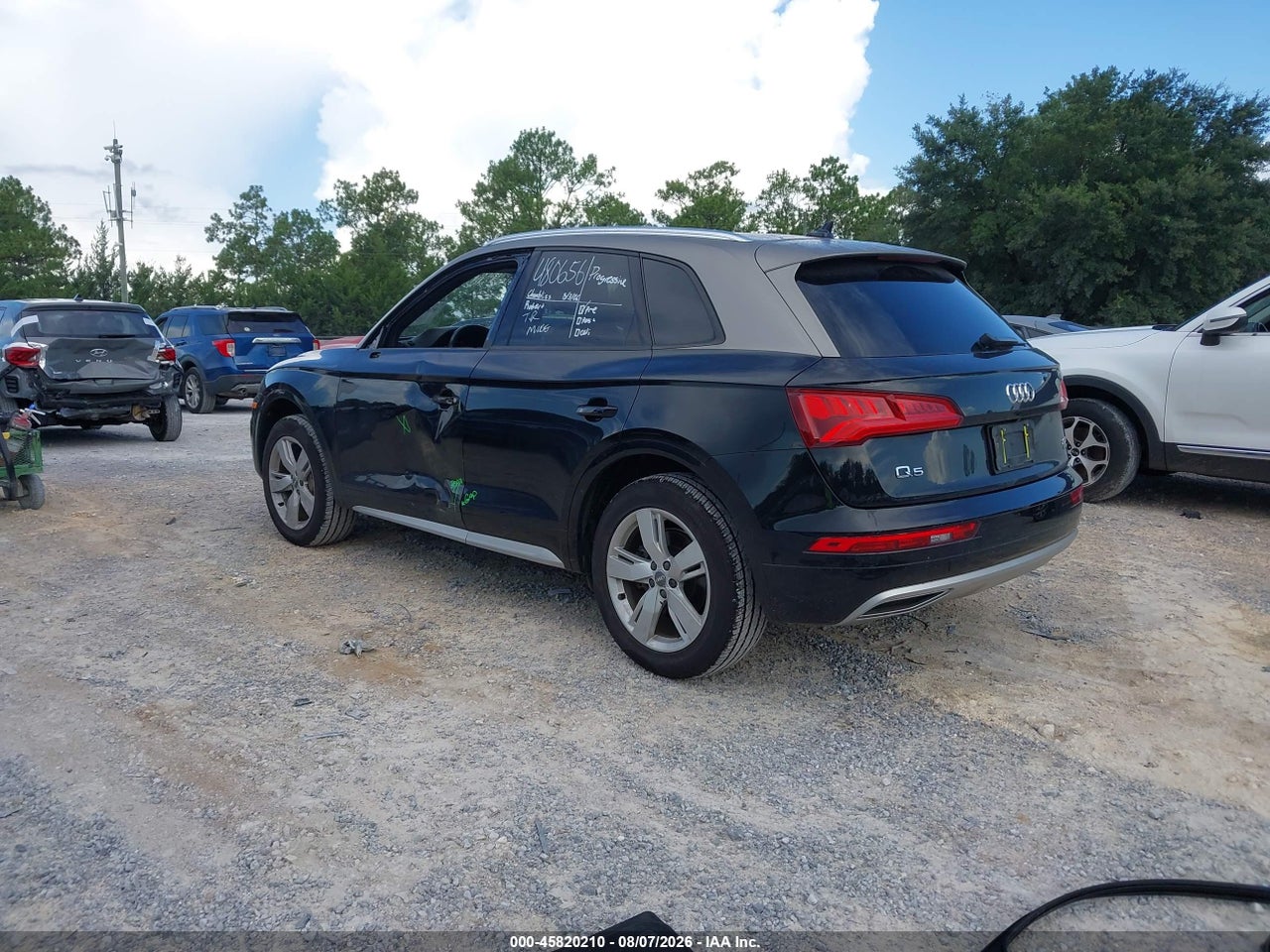 2018 AUDI Q5 2.0T PREMIUM/2.0T TECH PREMIUM · 3/11