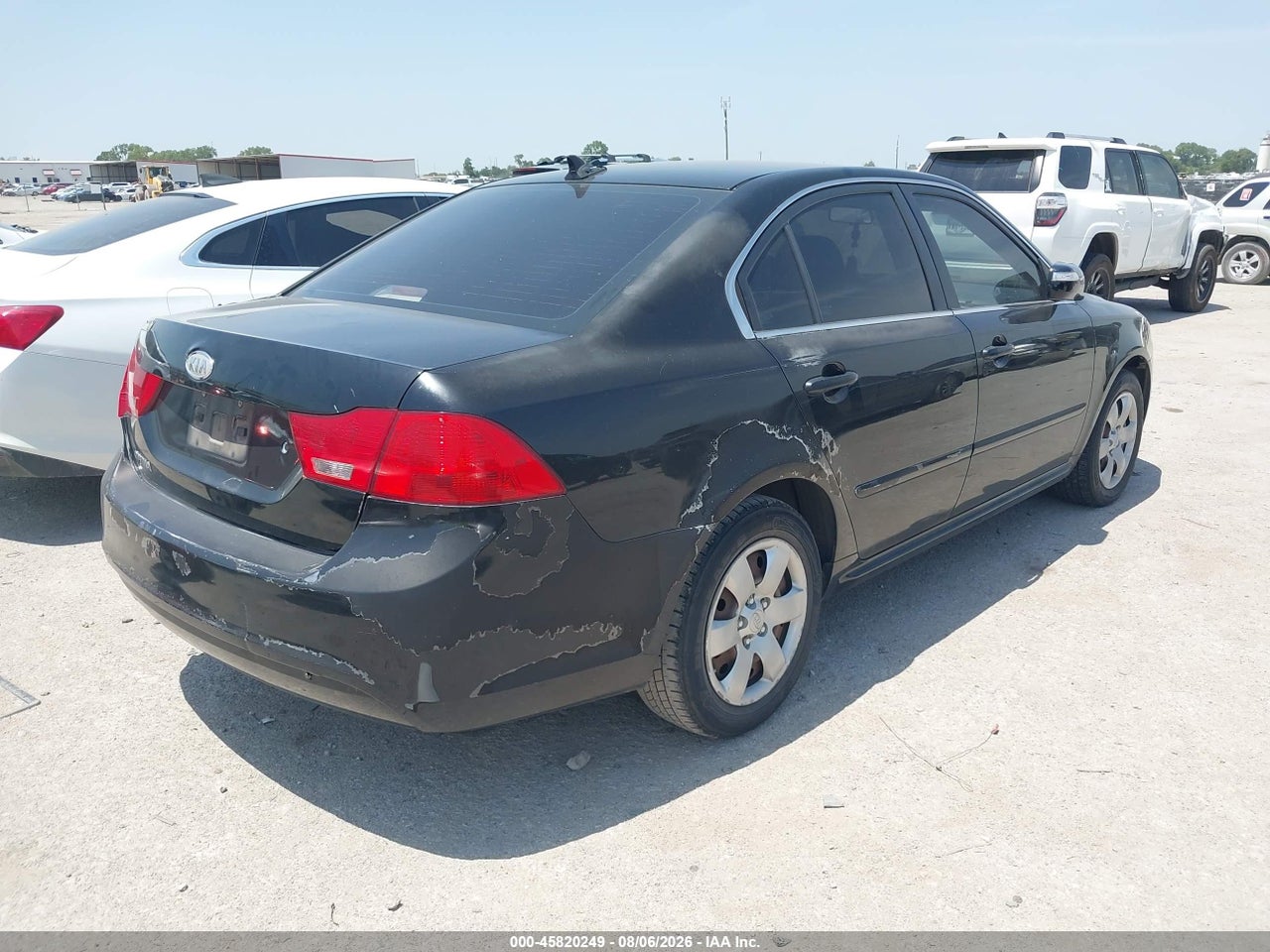 KNAGG4A83A5****** · 2010 KIA OPTIMA LX · 4/11