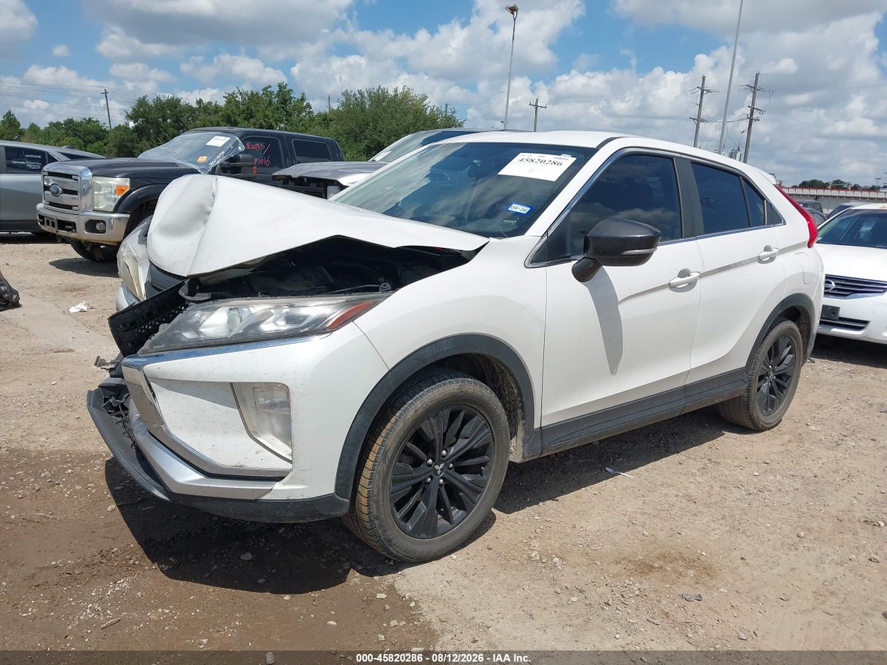 2018 MITSUBISHI ECLIPSE CROSS LE · 2/11