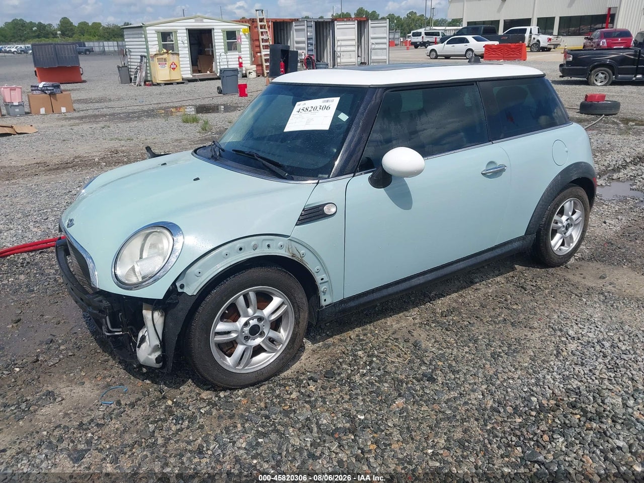 WMWSU3C58BT****** · 2011 MINI COOPER · 2/11