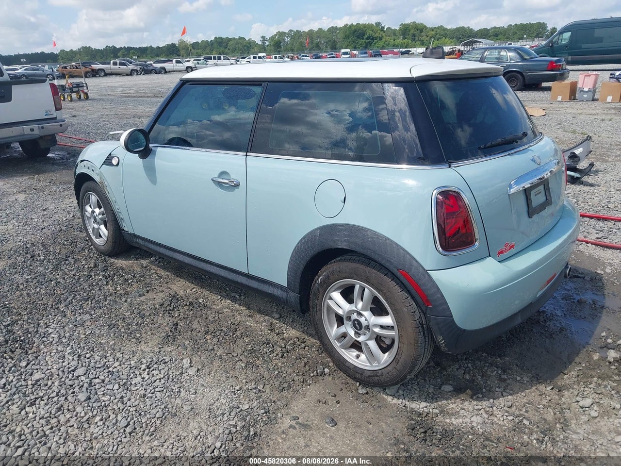 WMWSU3C58BT****** · 2011 MINI COOPER · 3/11