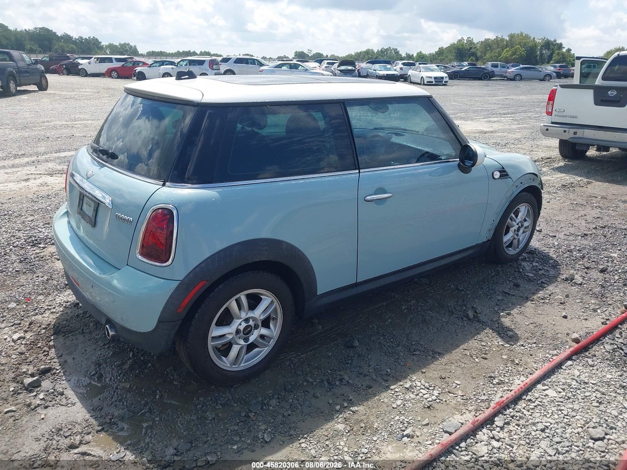 WMWSU3C58BT****** · 2011 MINI COOPER · 4/11