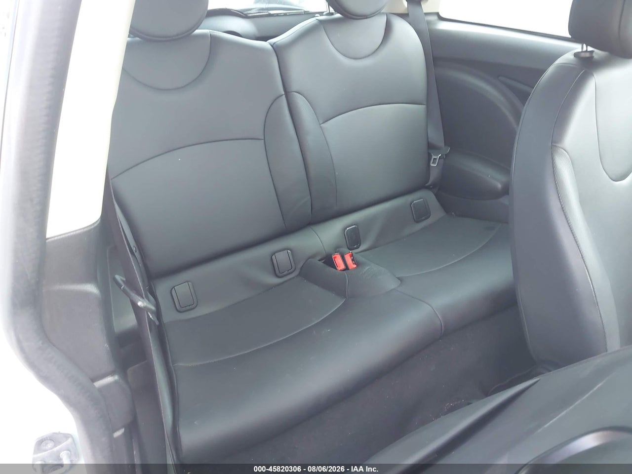 WMWSU3C58BT****** · 2011 MINI COOPER · 8/11