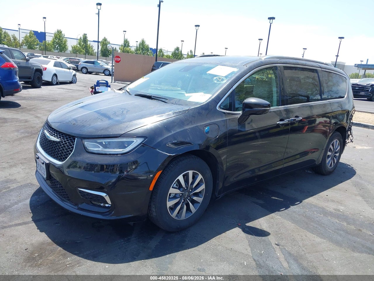 2021 CHRYSLER PACIFICA HYBRID TOURING L · 6/11