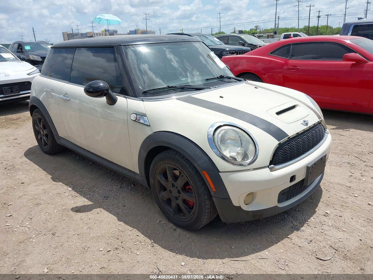 WMWMF7C54AT****** · 2010 MINI COOPER S