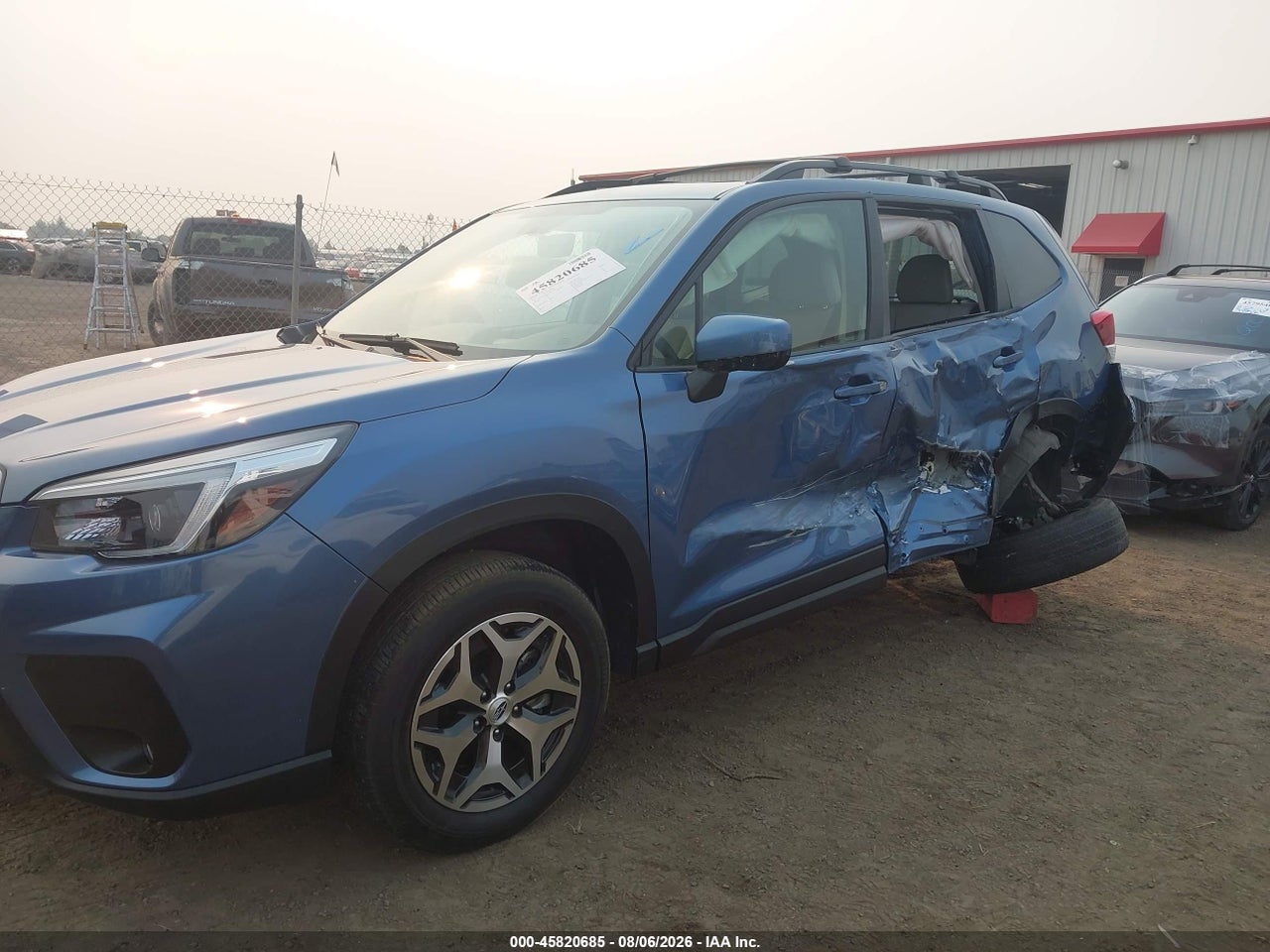 2021 SUBARU FORESTER PREMIUM · 6/11