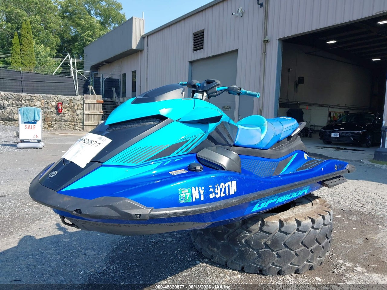 2023 YAMAHA GP1800 · 2/10