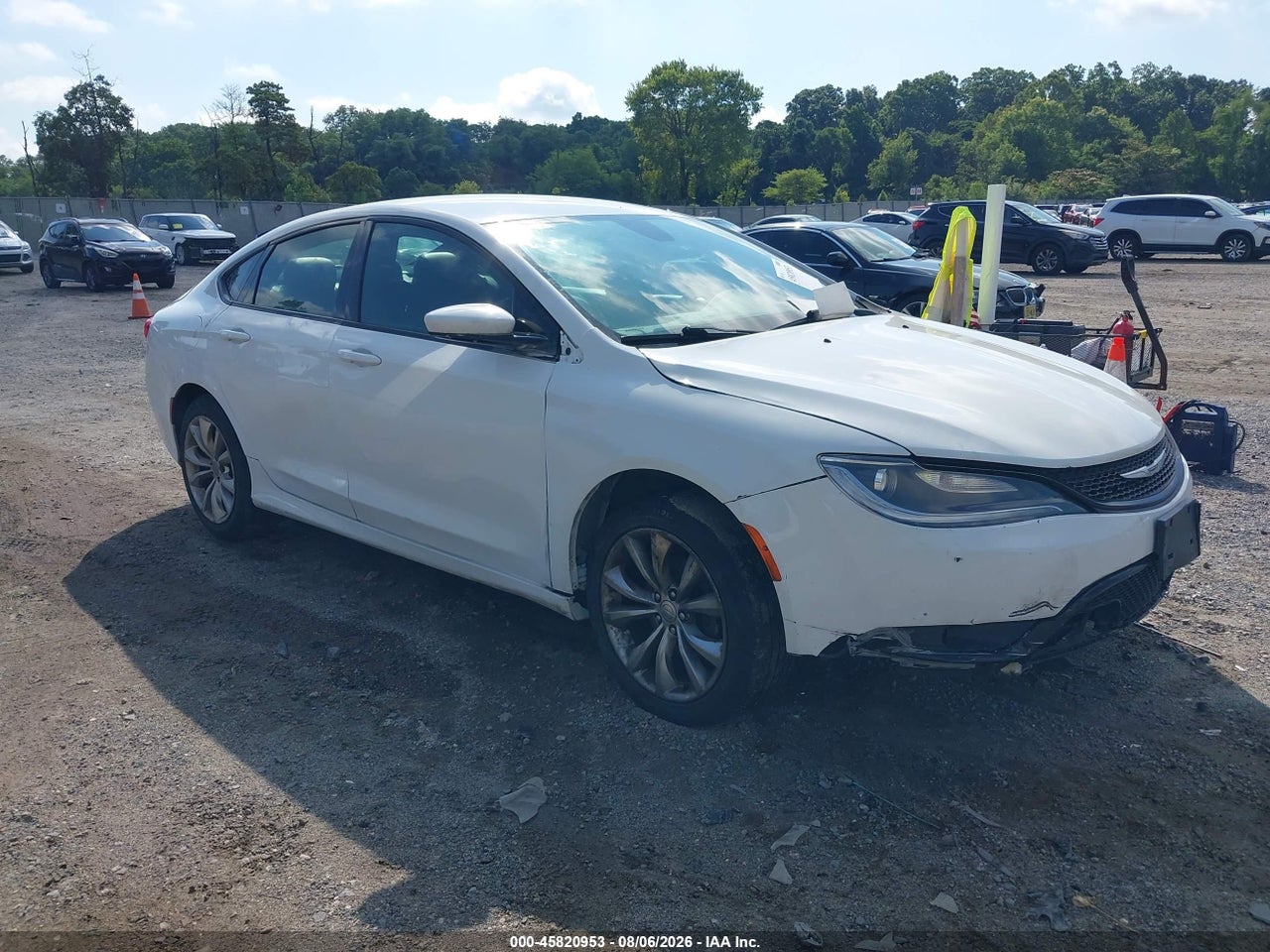 1C3CCCBB0GN****** · 2016 CHRYSLER 200 S