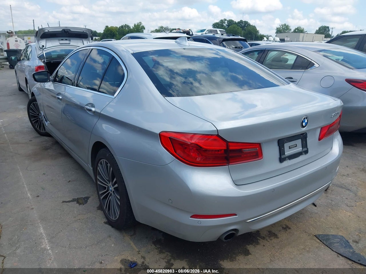 2017 BMW 530I · 3/11