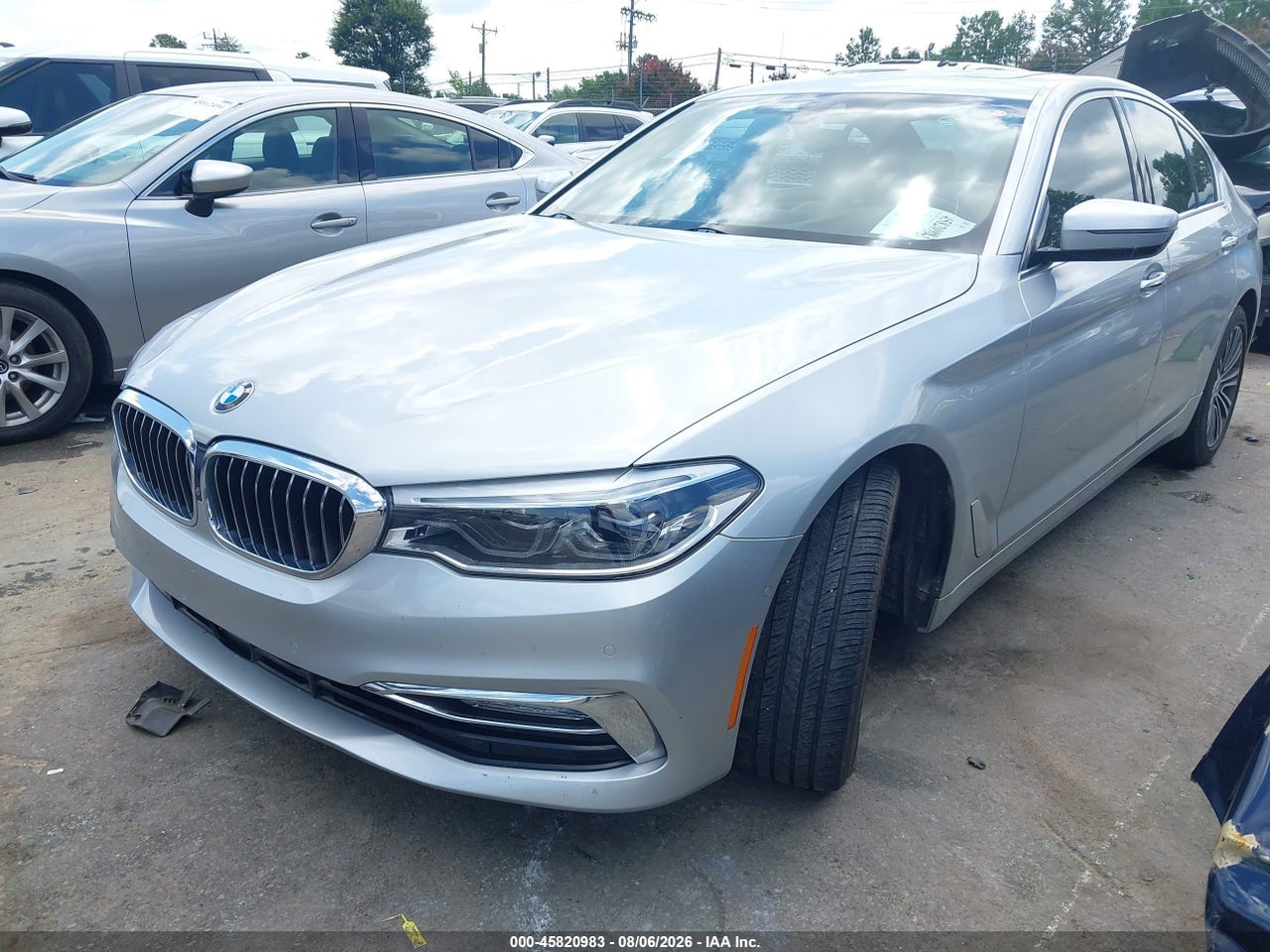 2017 BMW 530I · 2/11