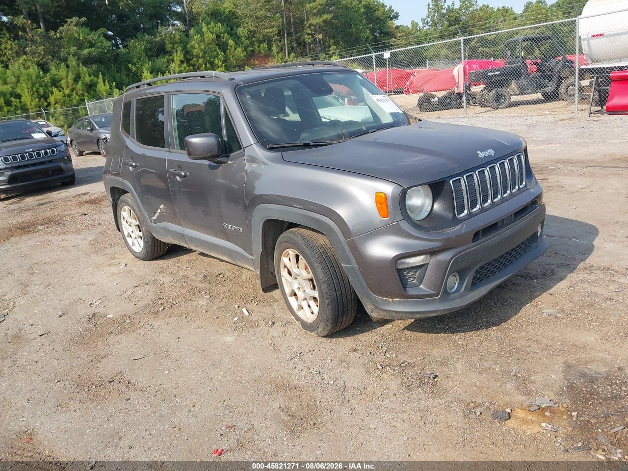 ZACNJABBXKP****** · 2019 JEEP RENEGADE LATITUDE FWD
