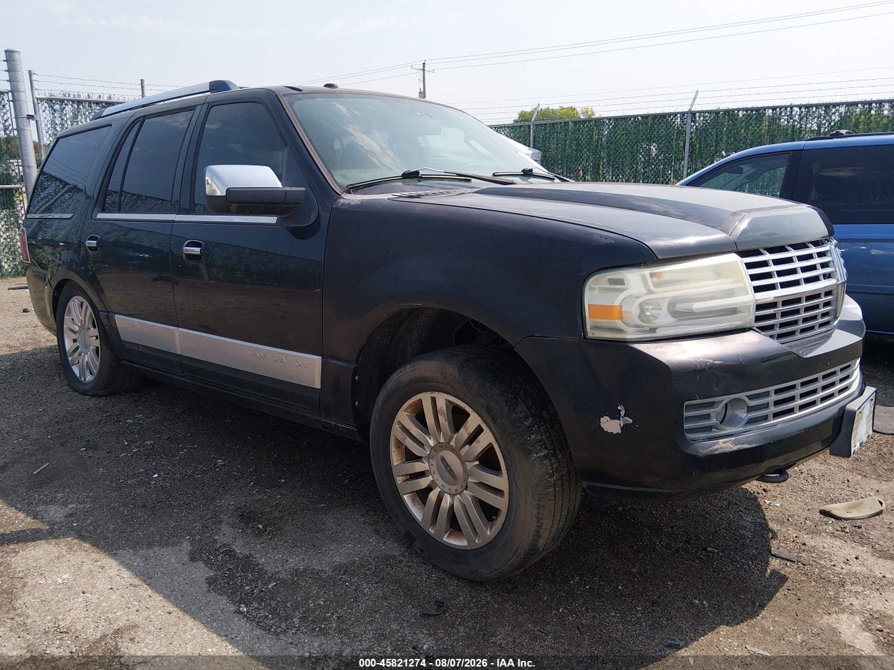 5LMJJ2H58BE****** · 2011 LINCOLN NAVIGATOR