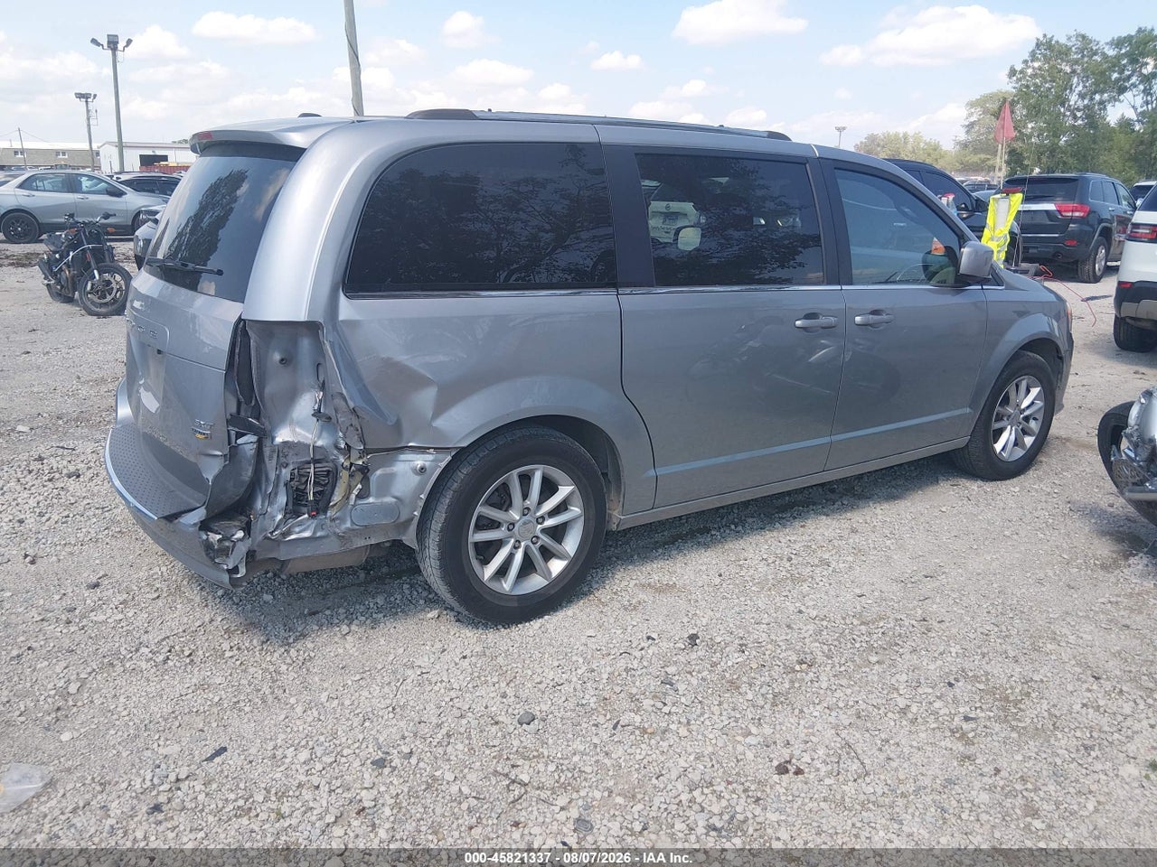 2019 DODGE GRAND CARAVAN SXT · 4/11