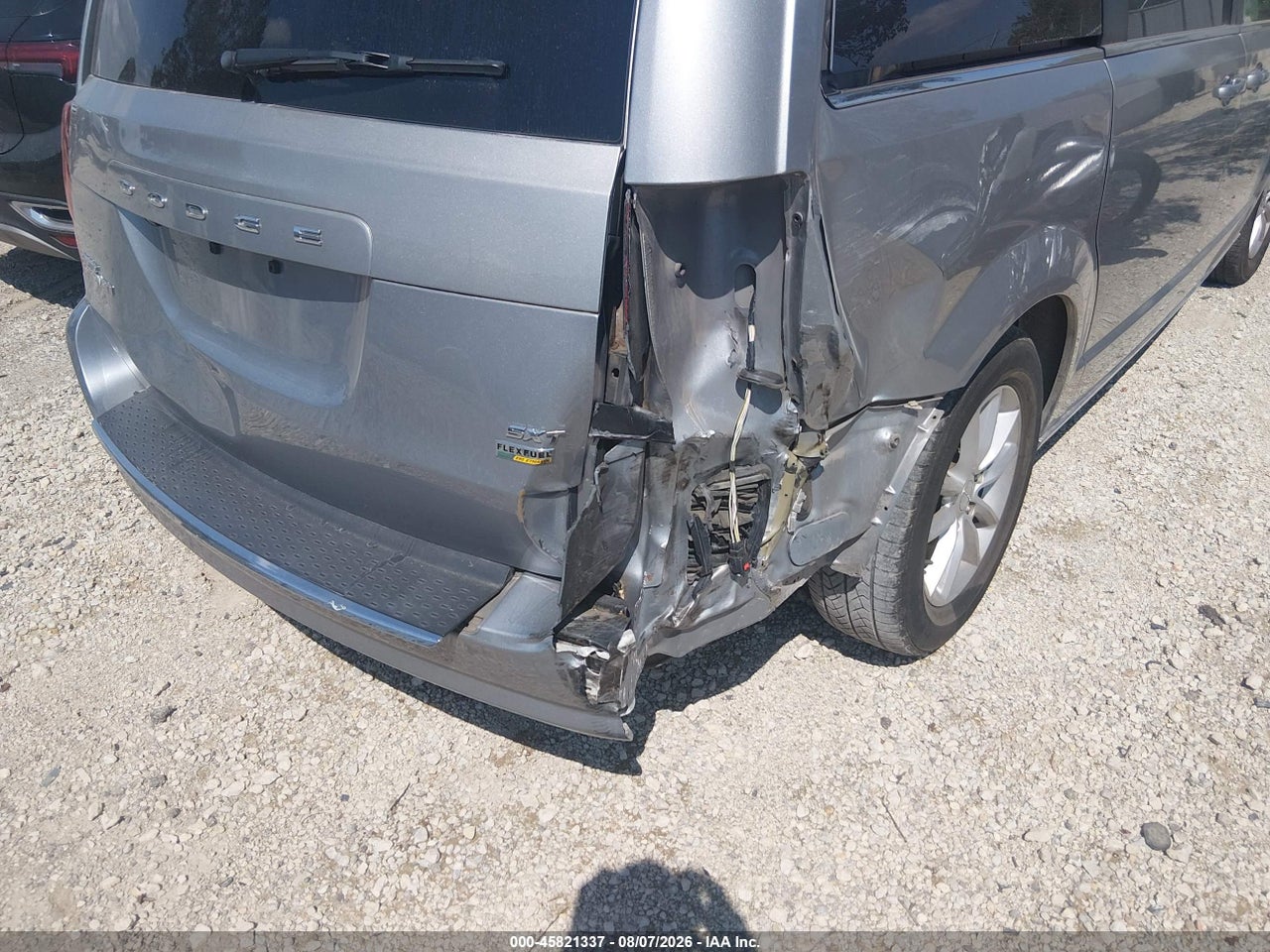 2019 DODGE GRAND CARAVAN SXT · 6/11