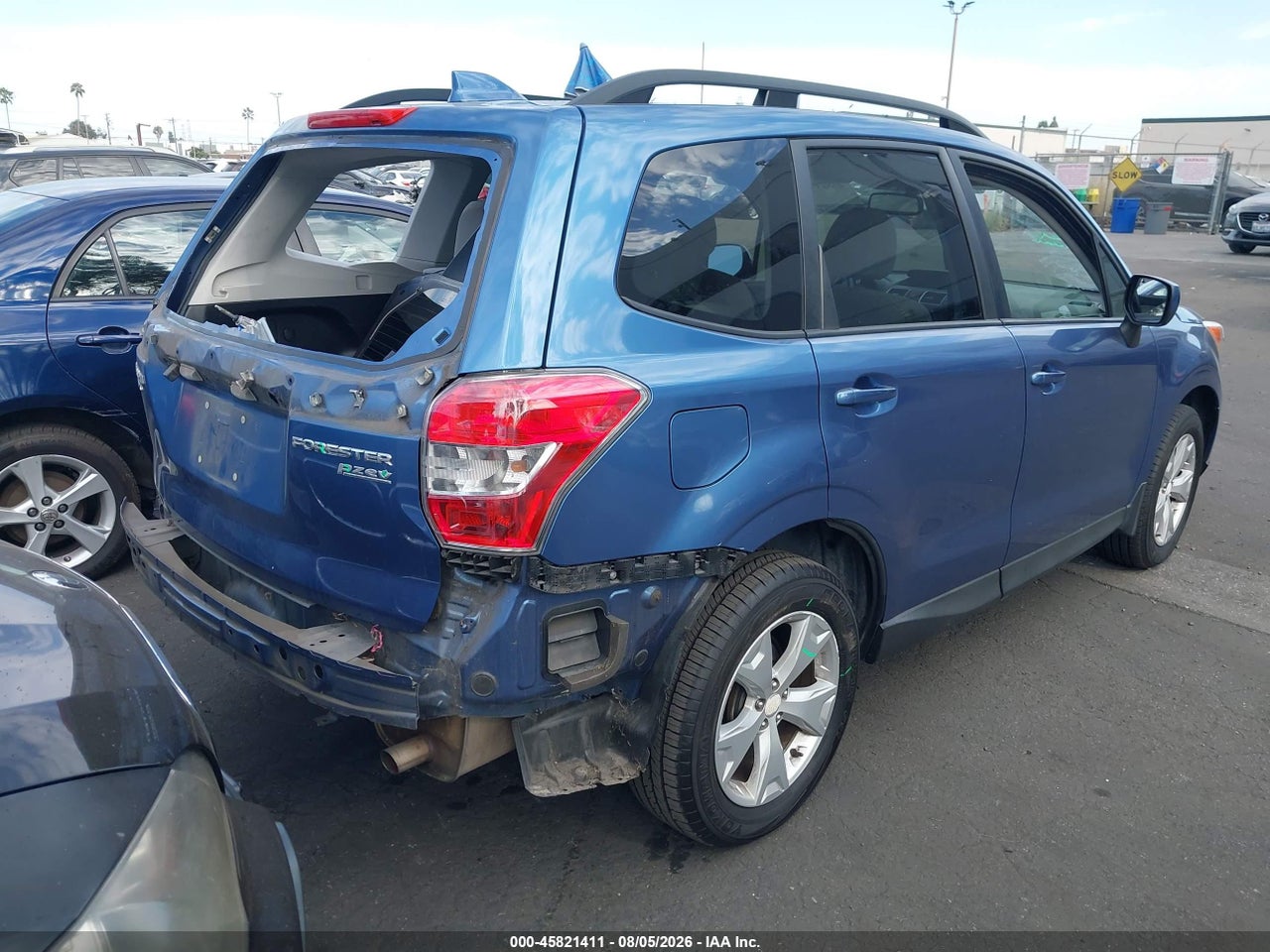 2016 SUBARU FORESTER 2.5I PREMIUM · 4/11