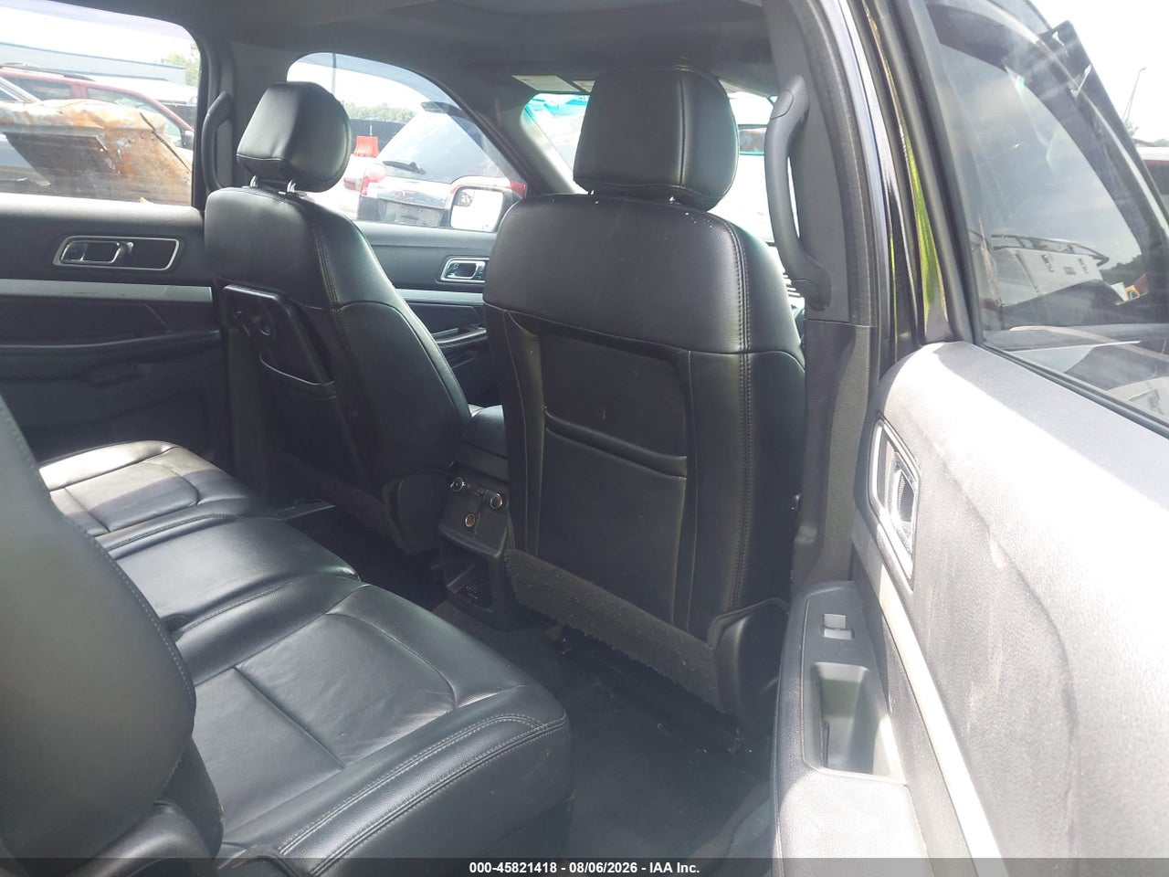 1FM5K8D86GG****** · 2016 FORD EXPLORER XLT · 8/11