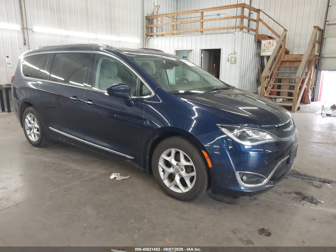 2C4RC1EG6HR****** · 2017 CHRYSLER PACIFICA TOURING-L PLUS