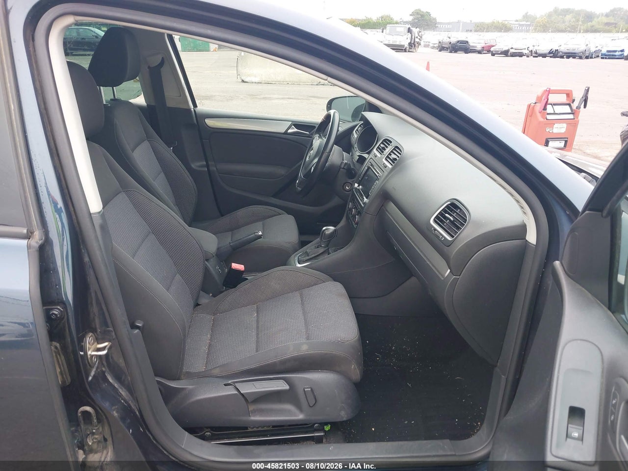 2014 VOLKSWAGEN GOLF 2.5L · 5/10