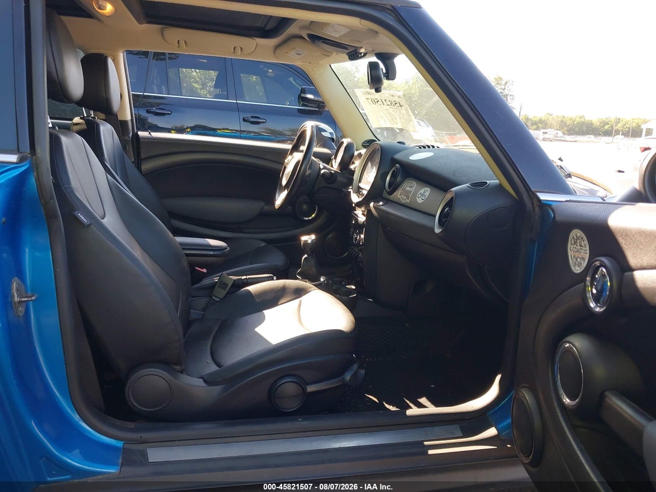 2011 MINI COOPER · 5/11