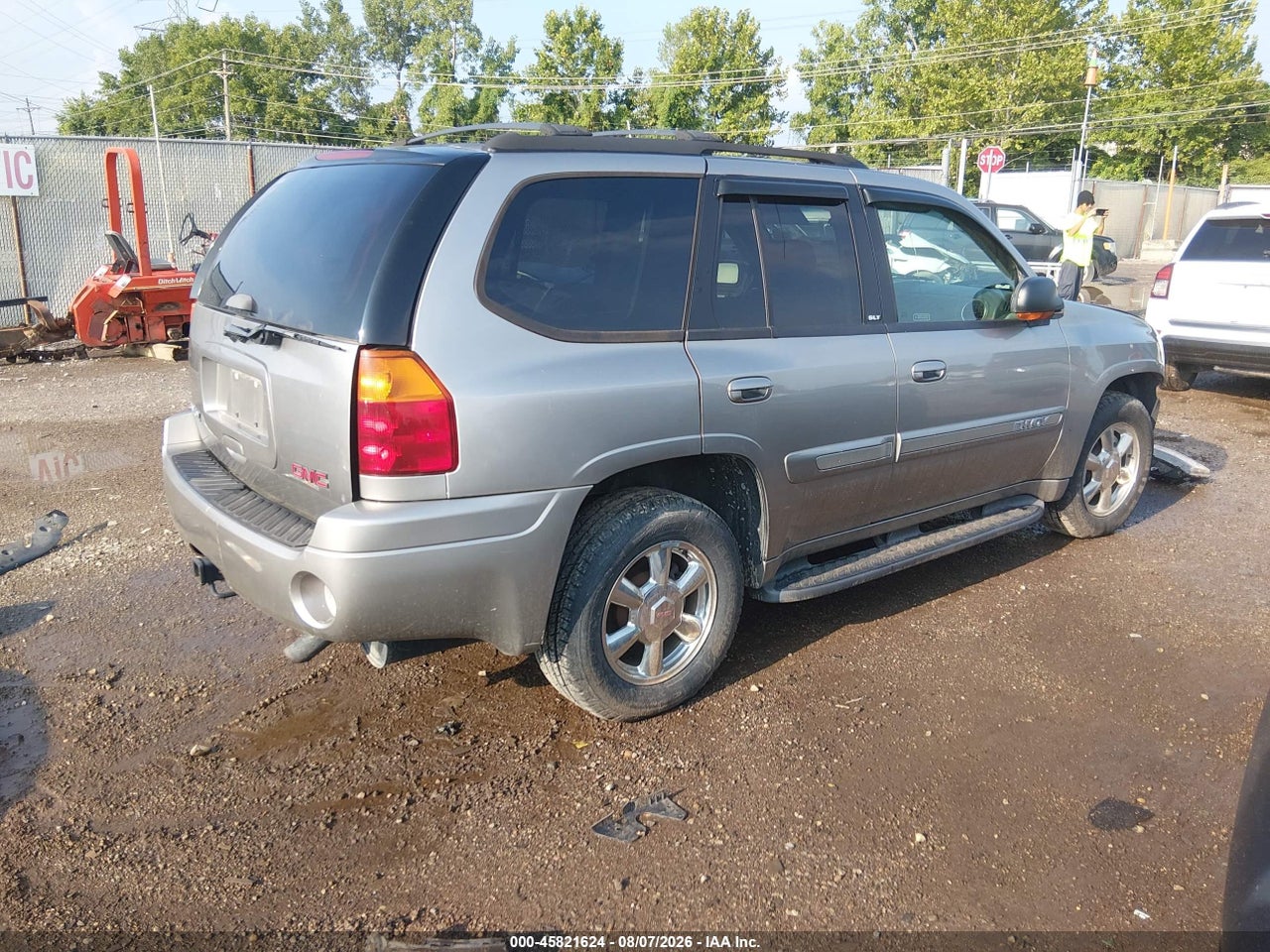 2002 GMC ENVOY SLT · 4/11