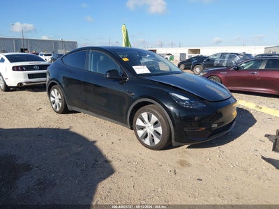 7SAYGDED3RF****** · 2024 TESLA MODEL Y LONG RANGE SINGLE MOTOR REAR-WHEEL DRIVE/RWD