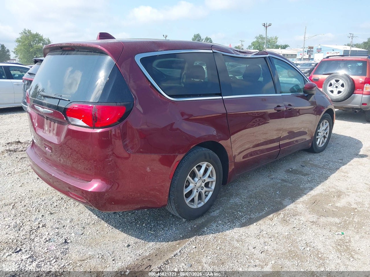 2018 CHRYSLER PACIFICA LX · 4/11