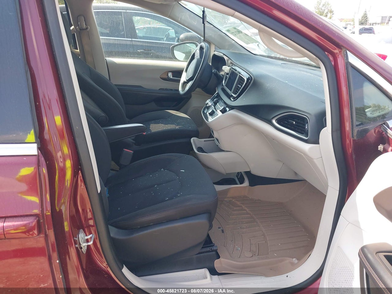 2018 CHRYSLER PACIFICA LX · 5/11