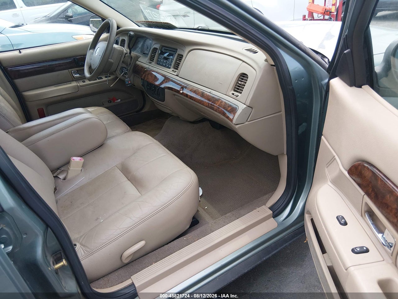 2MEFM74W55X****** · 2005 MERCURY GRAND MARQUIS GS · 5/6