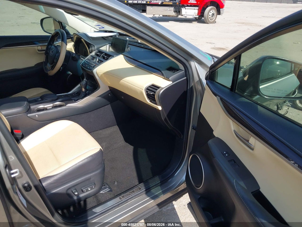 2015 LEXUS NX 200T · 5/11