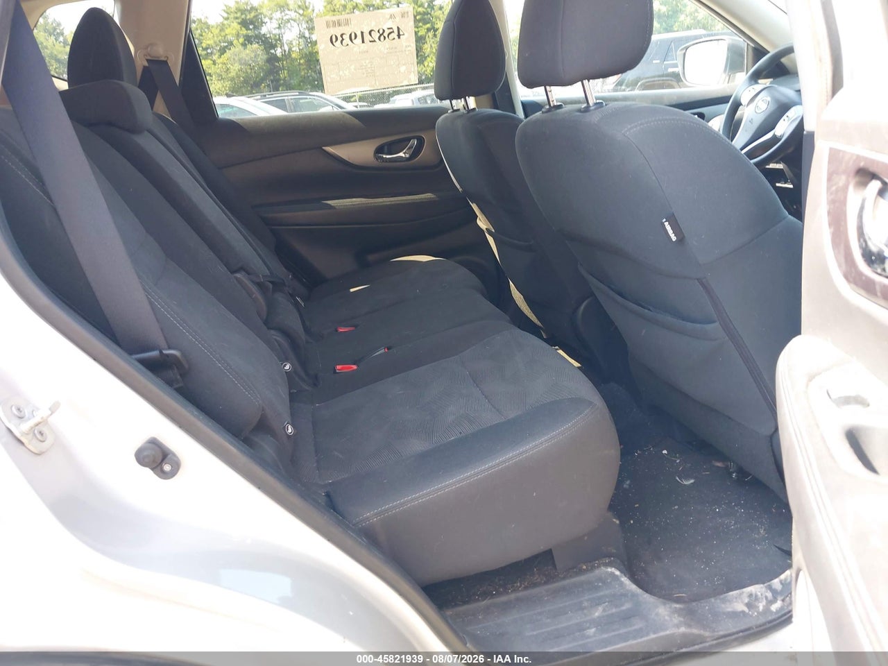 KNMAT2MV3GP****** · 2016 NISSAN ROGUE SV · 8/11