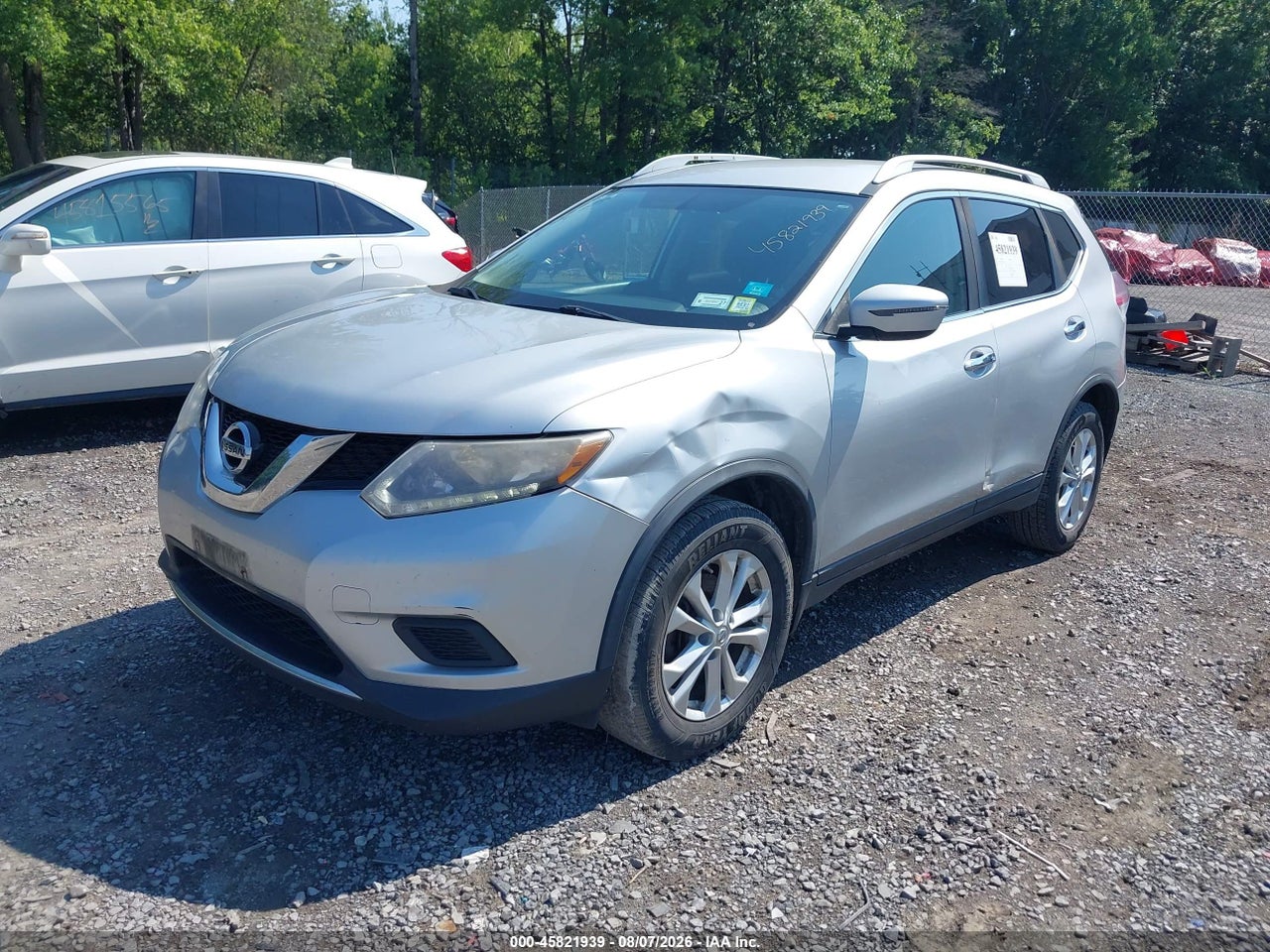 KNMAT2MV3GP****** · 2016 NISSAN ROGUE SV · 2/11
