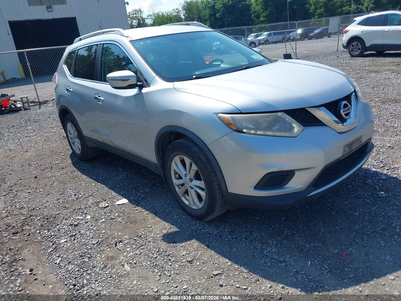 KNMAT2MV3GP****** · 2016 NISSAN ROGUE SV