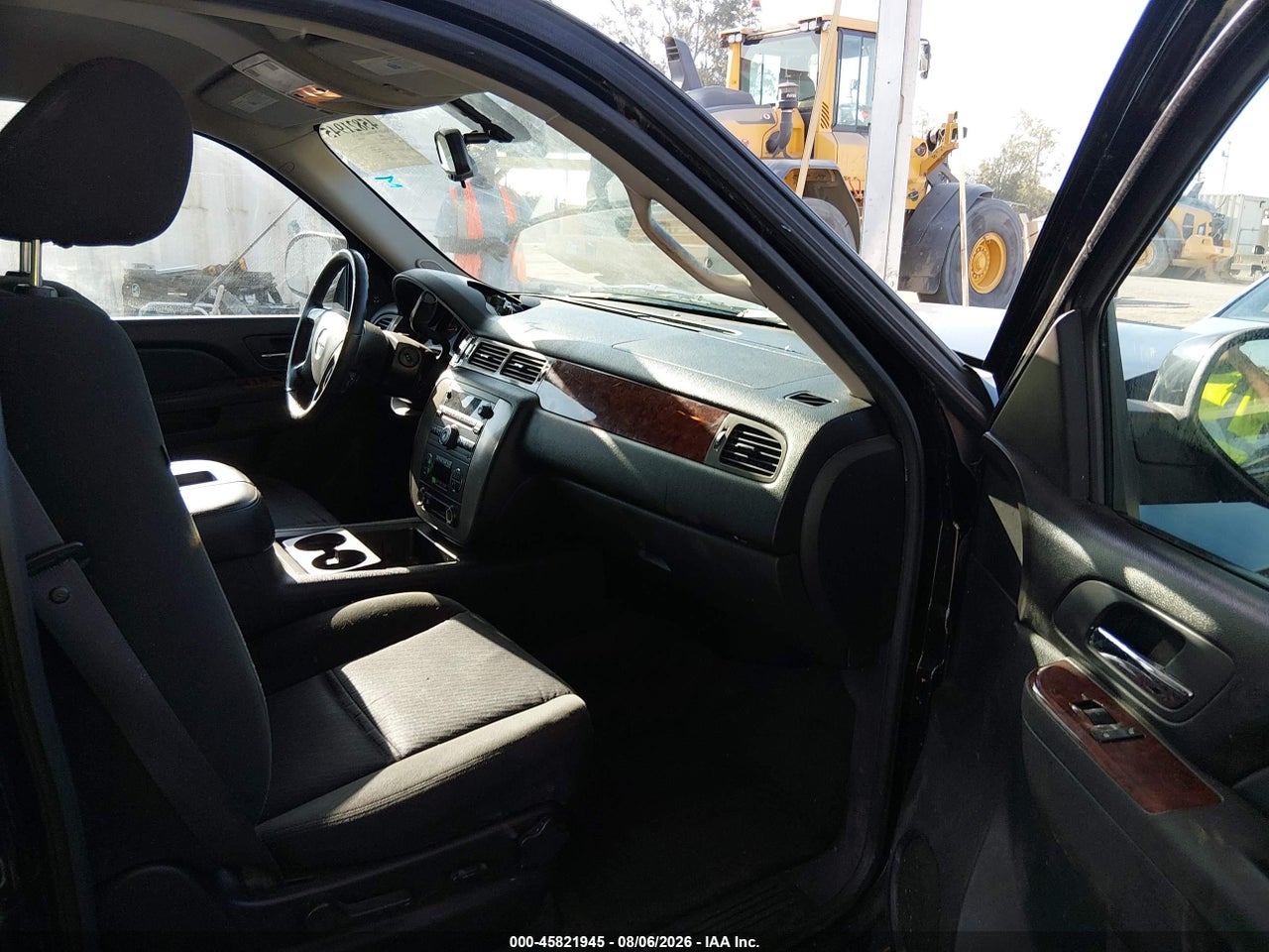 2011 GMC YUKON SLE · 5/11