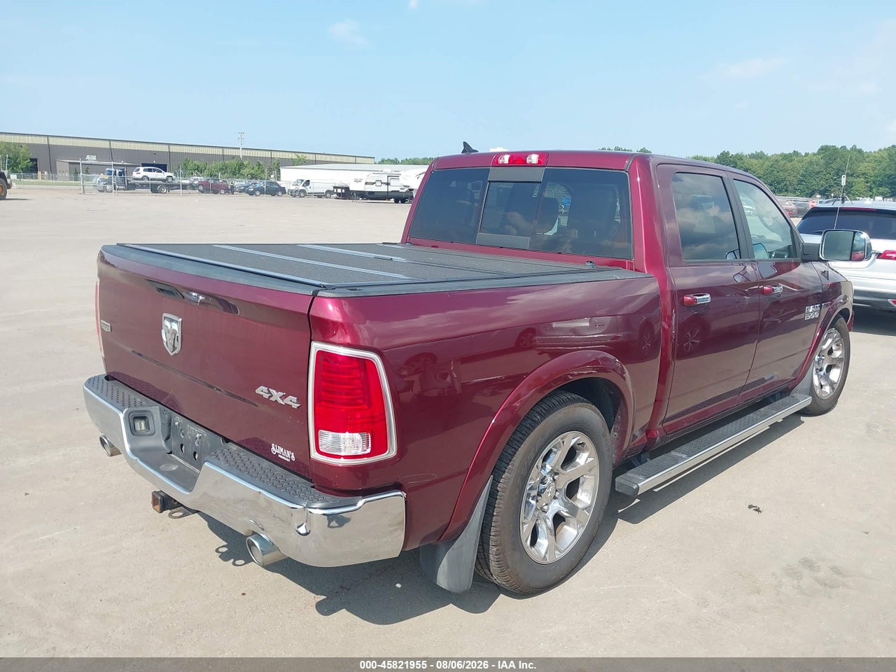 2016 RAM 1500 LARAMIE · 4/11