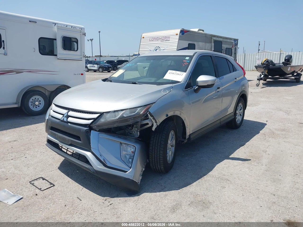 2018 MITSUBISHI ECLIPSE CROSS ES · 2/10