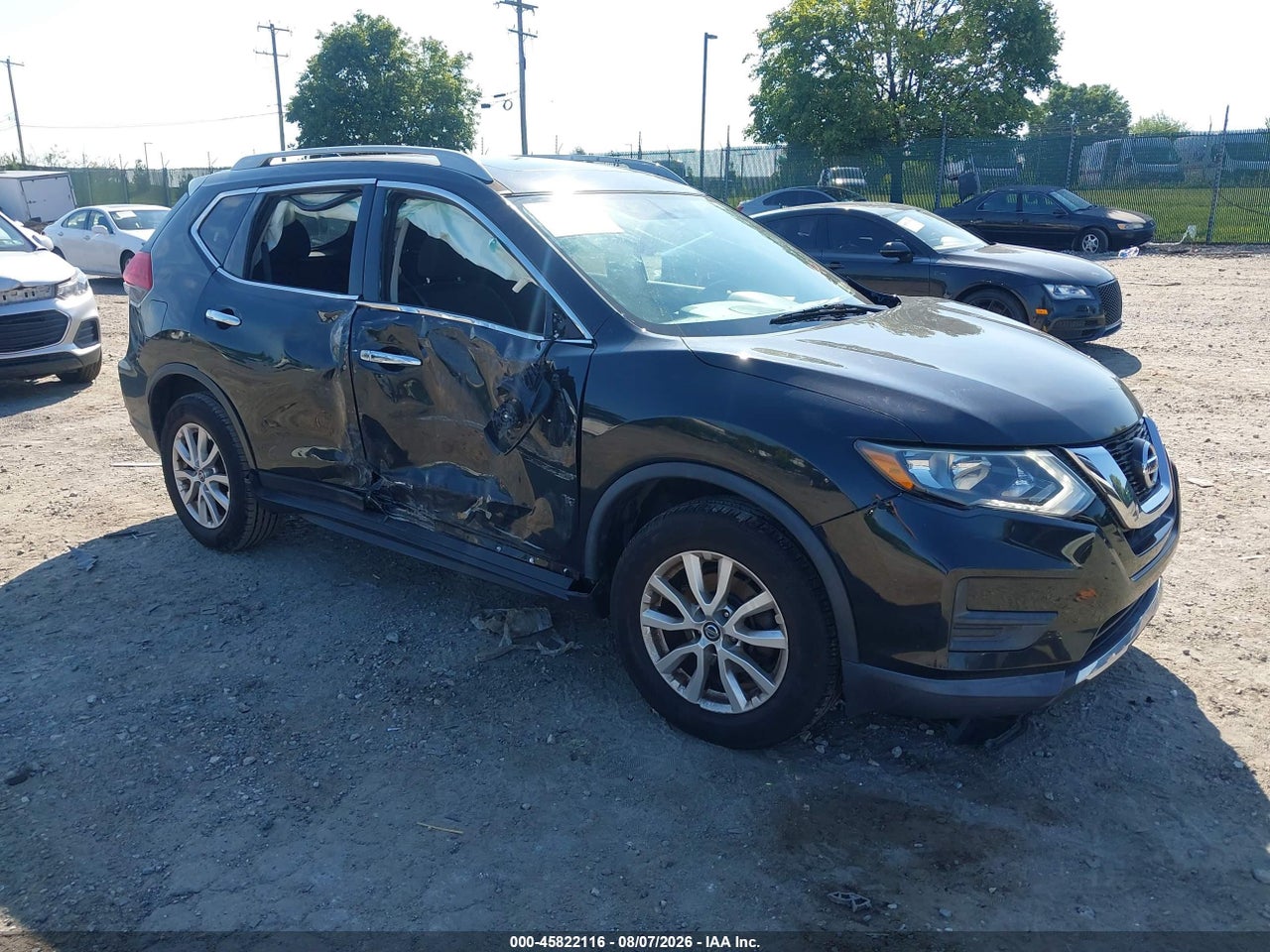 5N1AT2MV7HC****** · 2017 NISSAN ROGUE SV