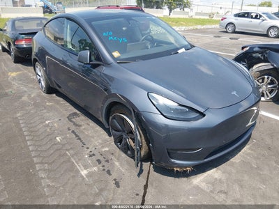 7SAYGDED7PF****** · 2023 TESLA MODEL Y RWD