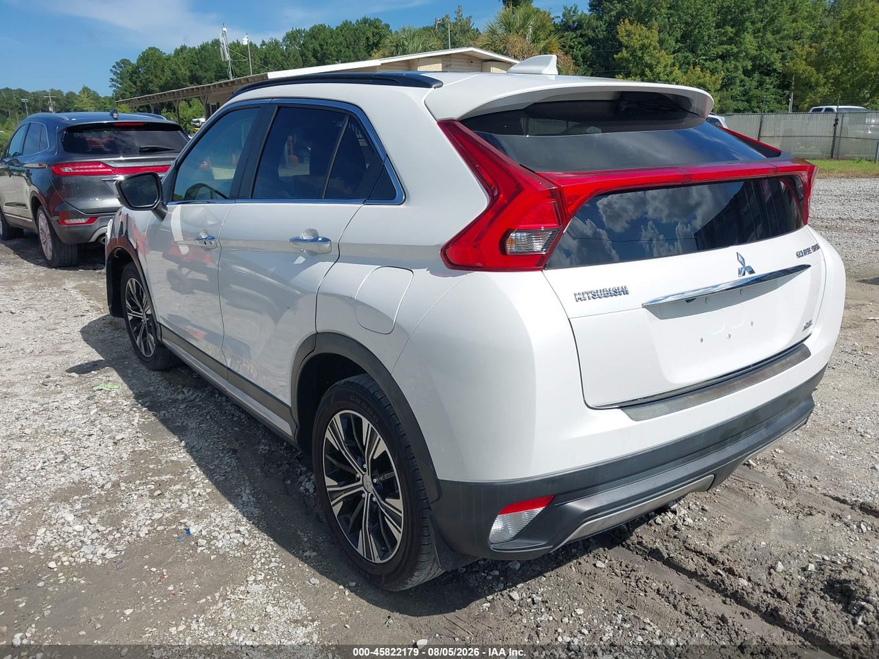 2018 MITSUBISHI ECLIPSE CROSS SEL · 3/11