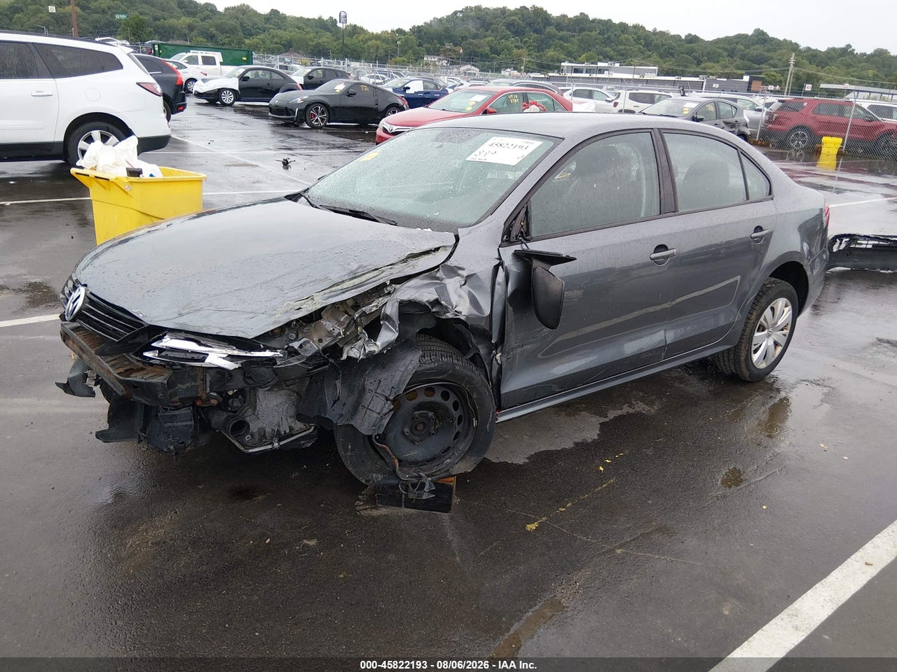 2013 VOLKSWAGEN JETTA 2.0L S · 2/10