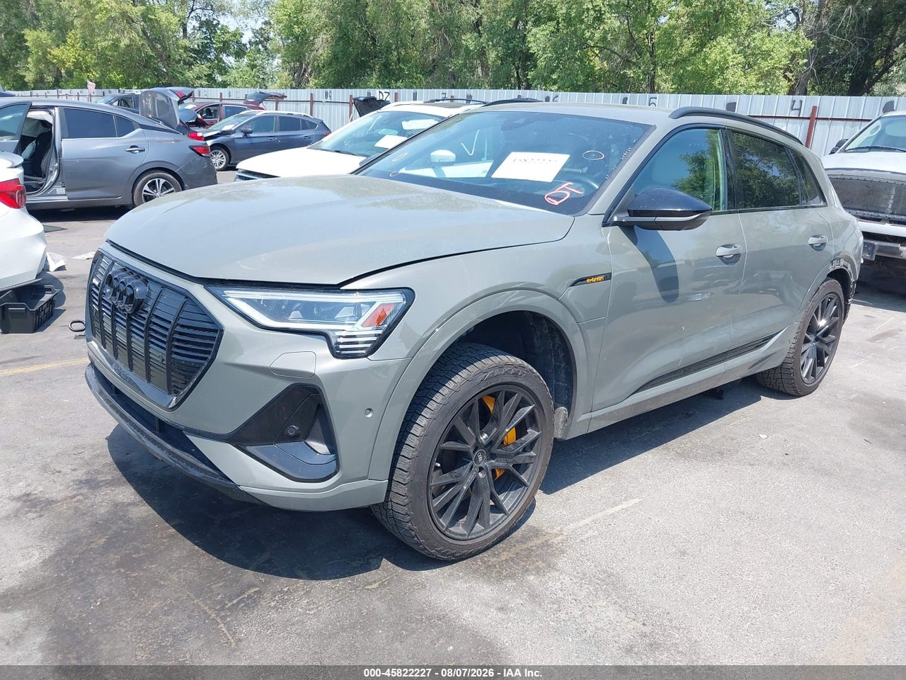 2023 AUDI E-TRON PREMIUMWE · 2/11